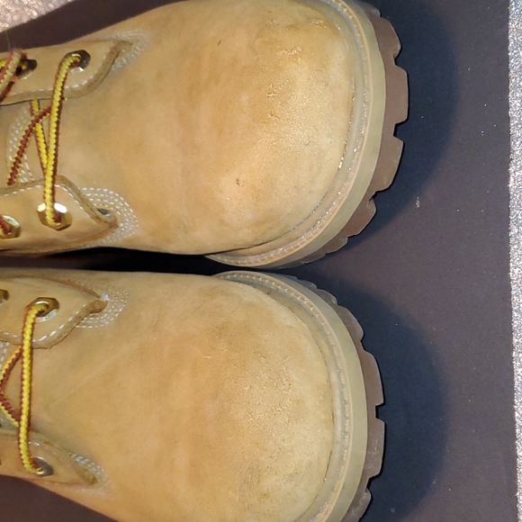 Youth Wheat Timberlands - Picture 5 of 5